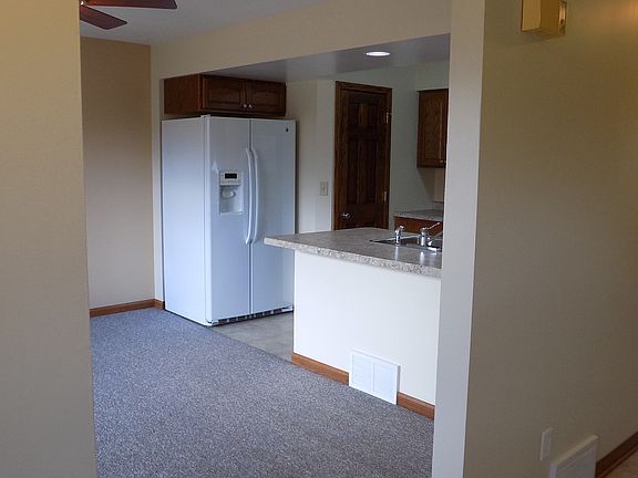 Open Kitchen/Dining area