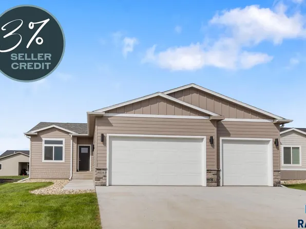 9208 W Counsel St, Sioux Falls, SD 57106