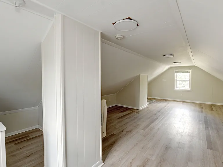 787 E 3rd Ave #1/2 — Photo 16