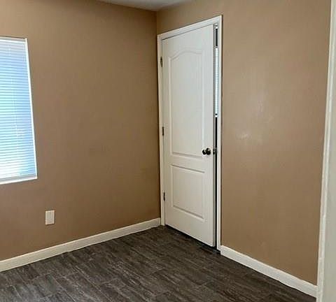 5th image of 1614 Ryon St #A
