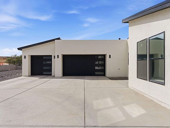 4th image of 2541 Chessman Dr NE