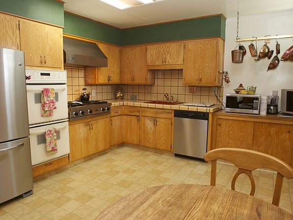 5th image of 538 Cayuga Ave