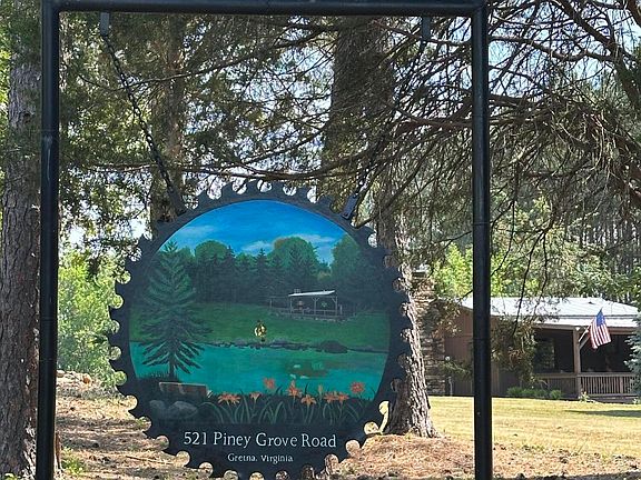 2nd image of 521 Piney Grove Rd