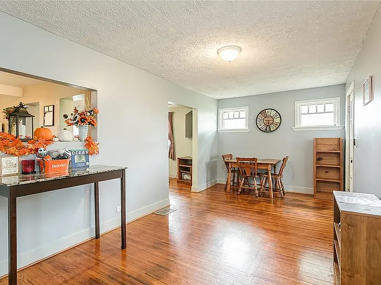 332 Bleacker Rd — Photo 6