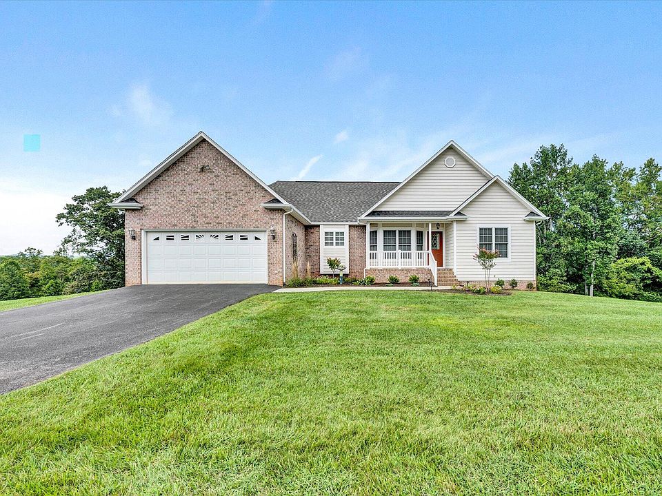 1st image of 490 Freedom Ln