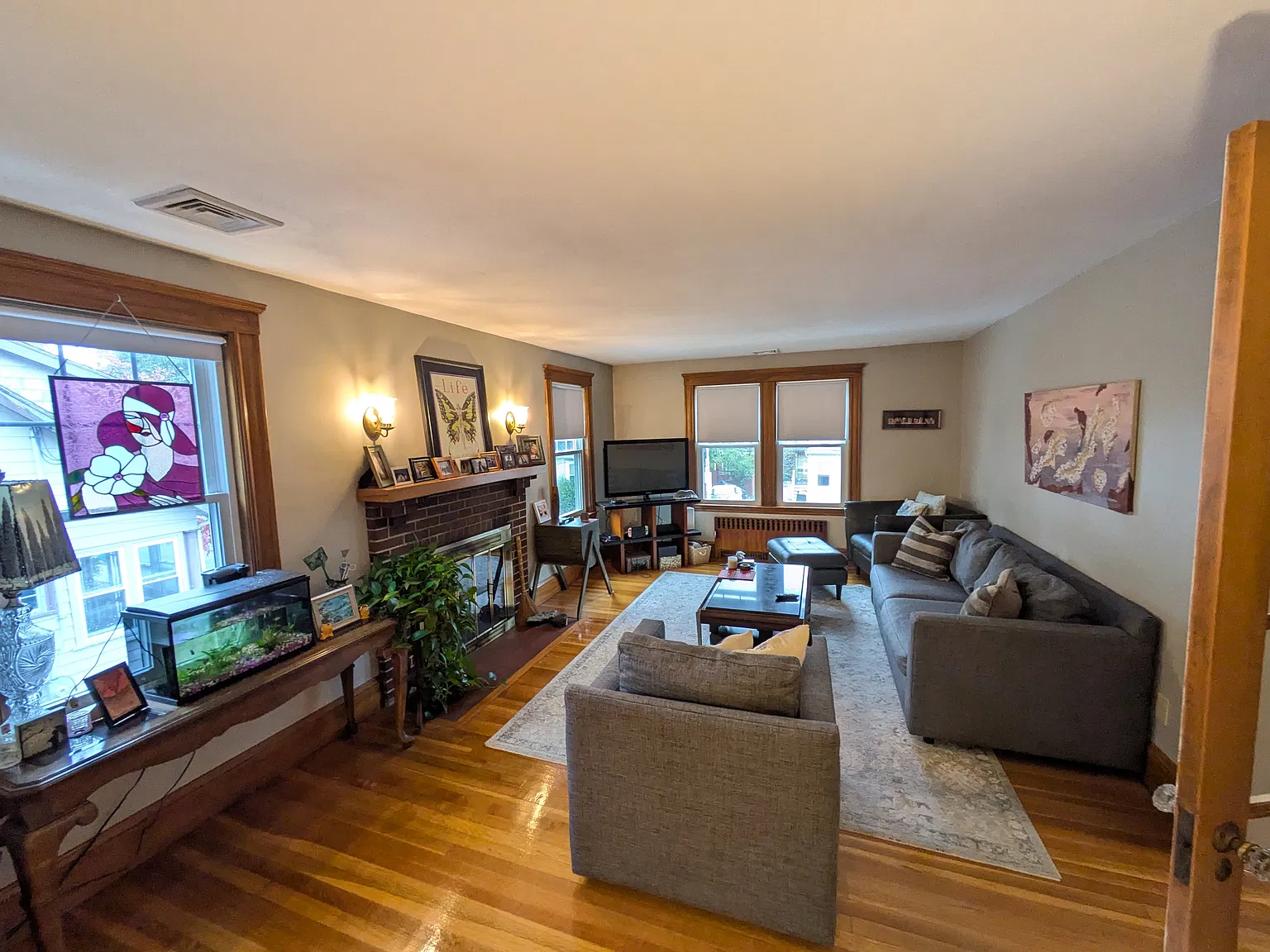 3 bed, 999 sqft, $3,000 — Photo 2