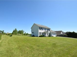 2127 Johnny Ln, Walworth, NY 14568