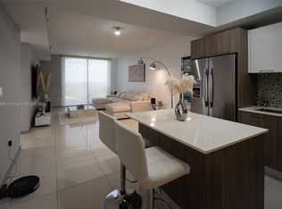 5300 Paseo Condo, Miami, FL 33166