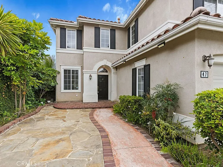 47 Silveroak — Photo 2