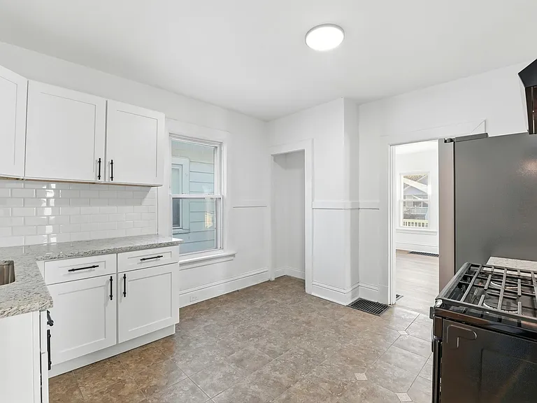 6531 Plymouth Ave — Photo 5