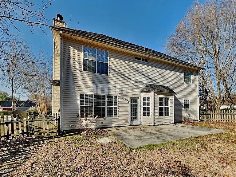2041 Vintage Oaks Dr — Photo 24