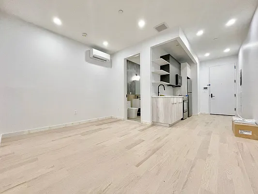 Rented by Doorway NYC, LLC | media 14