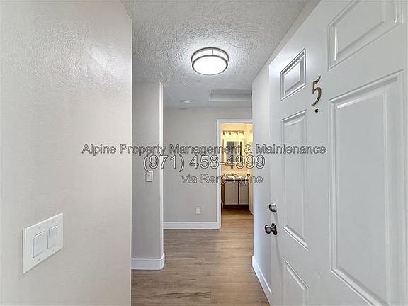 2nd image of 13062 SE Powell Blvd APT 5