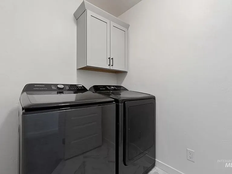 1533 N Pineview Ln — Photo 22