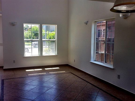 3rd image of 2615 Deborah Ln