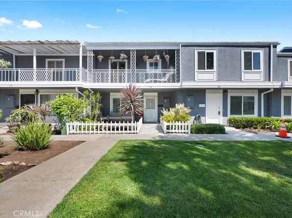 115 Morristown Ln, Costa Mesa, CA 92626