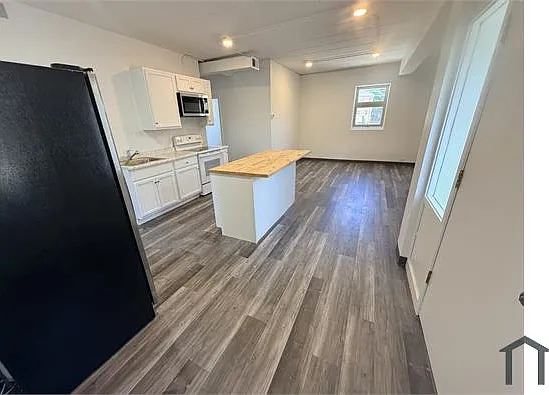 10021 S Western Ave #2 — Photo 8