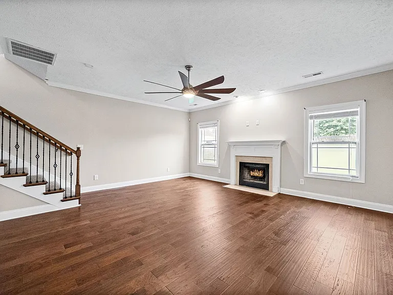 880 Cherry Blossom Ln — Photo 9