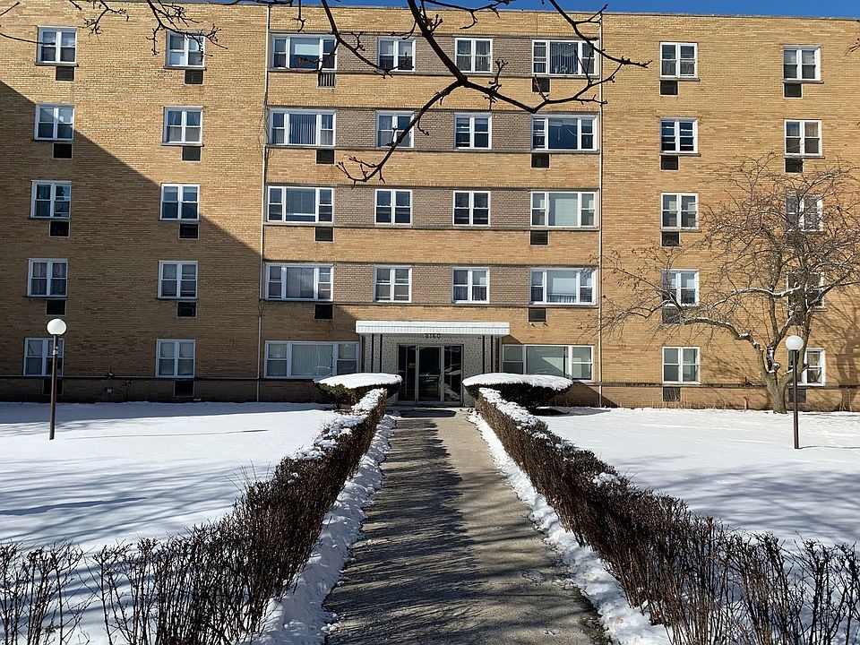 1st image of 6160 N Damen Ave #A108