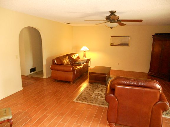 3rd image of 1040 Jan Lee Dr