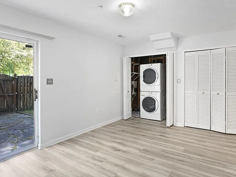 9958 Royal Commerce Pl #MAIN — Photo 20