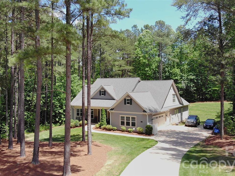 1st image of 4660 Gold Finch Dr