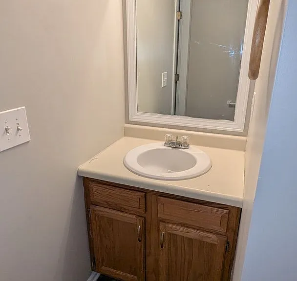 871 Kerns Dr NE — Photo 11
