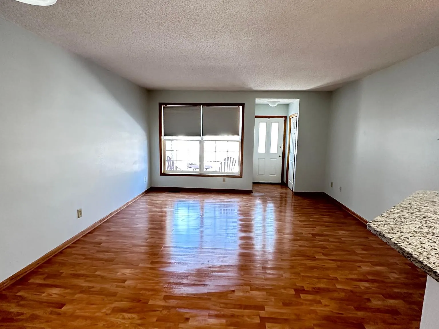 2 bed, 1516 sqft, $2,195 — Photo 4