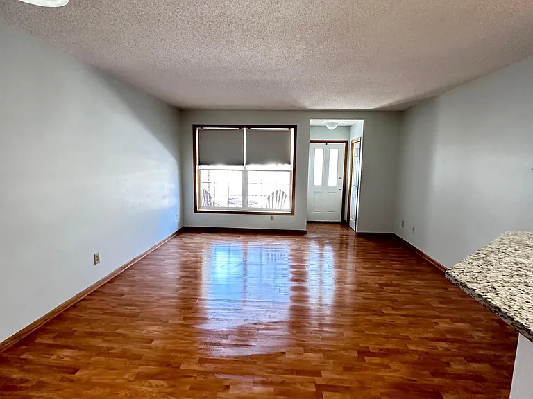 1871 Wildflower Ct — Photo 4