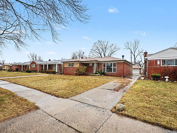 3rd image of 27657 Lorraine Ave