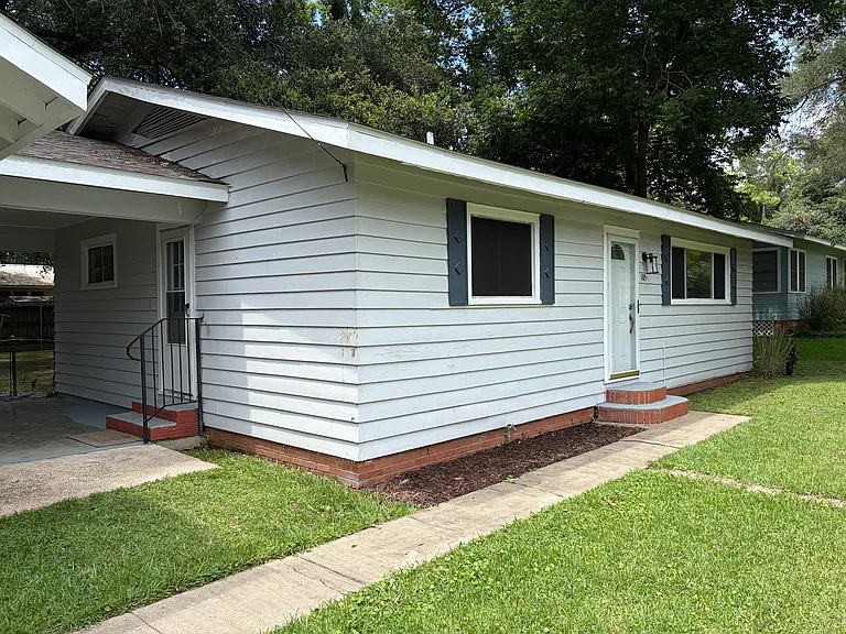 105 Choctaw Rd — Photo 1