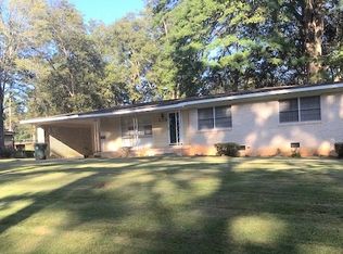 1049 Glenbrook Rd, Macon, GA 31210