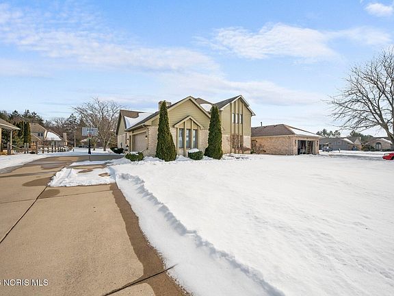 3rd image of 703 Anmarie Ct