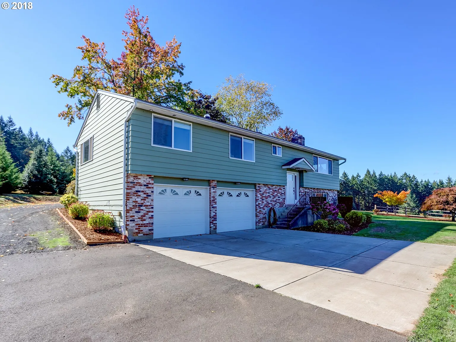 18515 SW Neugebauer Rd photo 1