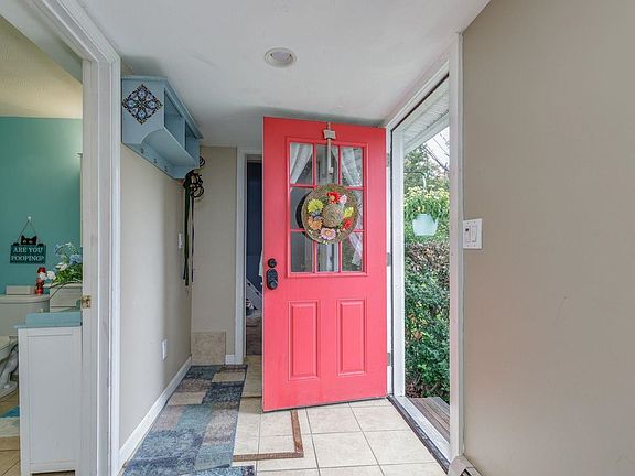 3rd image of 8 Poplar Street