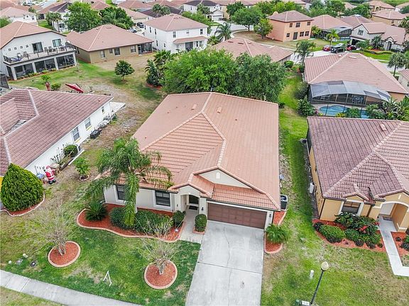 3rd image of 3035 Camino Real Dr S