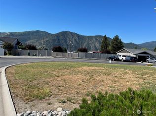 556 Village Dr, Manson, WA 98831