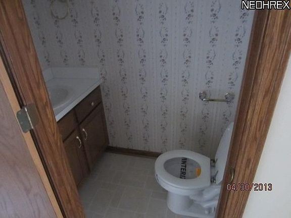 5th image of 1810 Meadowland Dr Unit 8