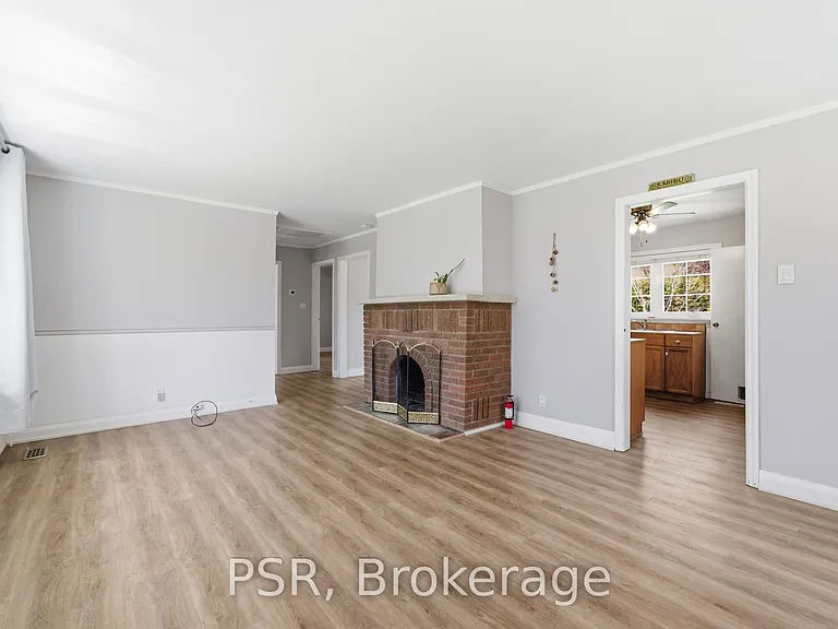 42 Jane St — Photo 3