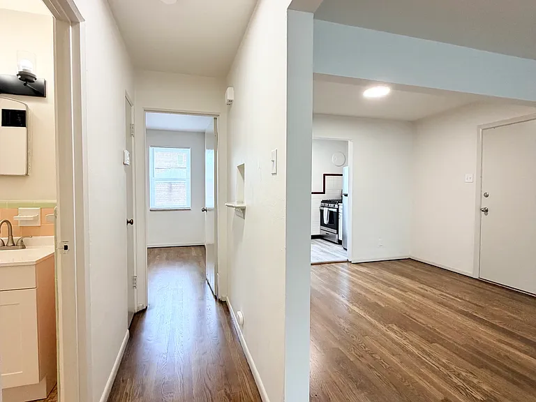 7176 Jamieson Ave #1W — Photo 13