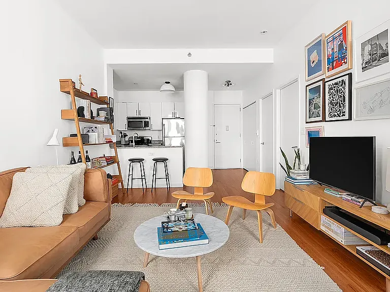 184 Kent Ave #D605 — Photo 2