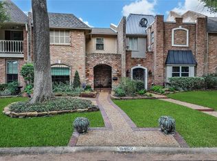 9452 Briar Forest Dr, Houston, TX 77063