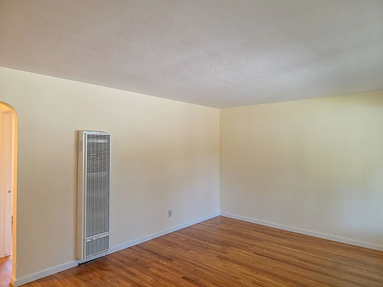 1530 S Wolfe Rd — Photo 4