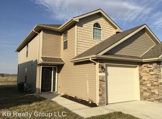 10820 Westover Rd, Peculiar, MO 64078