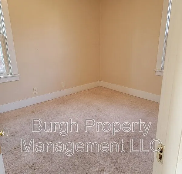 1316 Justine St — Photo 11