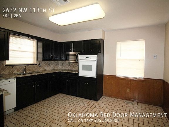 3rd image of 2632 NW 113th St