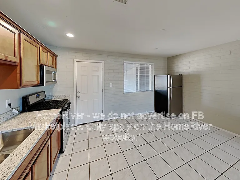 3801 W Tamarisk Ave — Photo 5