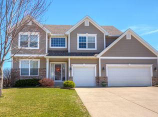 1624 90th St, West Des Moines, IA 50266