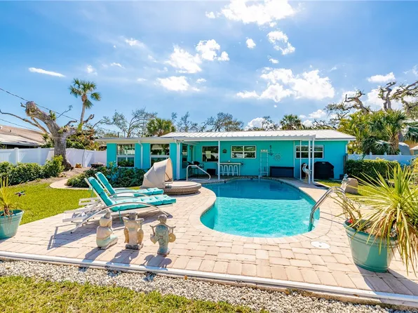 615 Holly Rd, Vero Beach, FL 32963