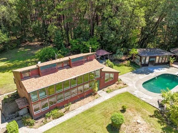 3256 E Evans Creek Rd, Rogue River, OR 97537